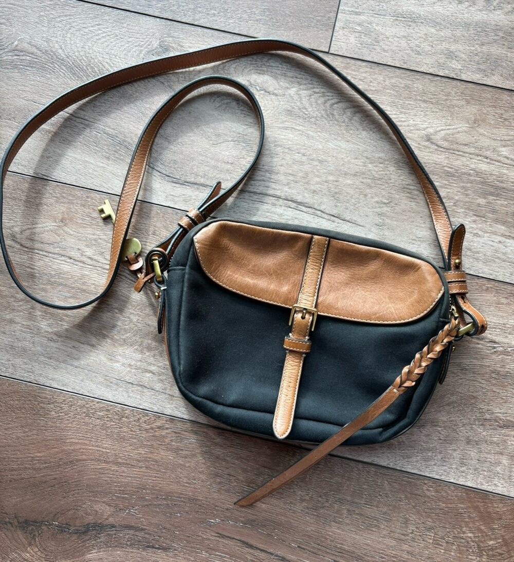 Fossil Black Brown Saddle Crossbody Bag Key Charm Leather Canvas Purse Western
